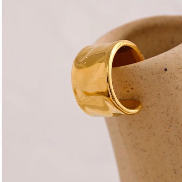 #35 NEW Unique Gold Chunky Ring - Picture 9 of 11